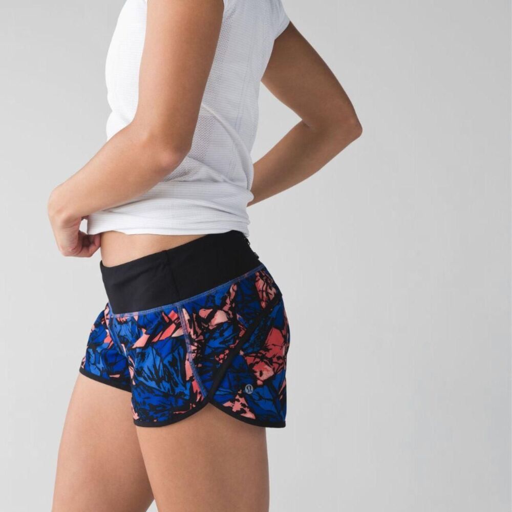 Lululemon Speed Short in Paint Storm Harbor Blue Multi / Black - Size 6